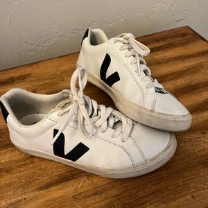 VEJA Women’s Campo Sneakers
